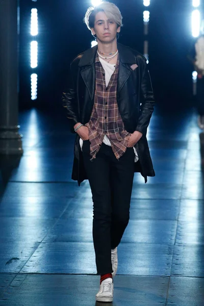 Look 42